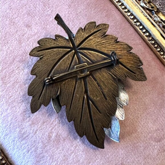 Vintage Layered Maple Leaf Brooch Gold, Silver & Copper Tone Metal Nature Lover - Picture 5 of 8